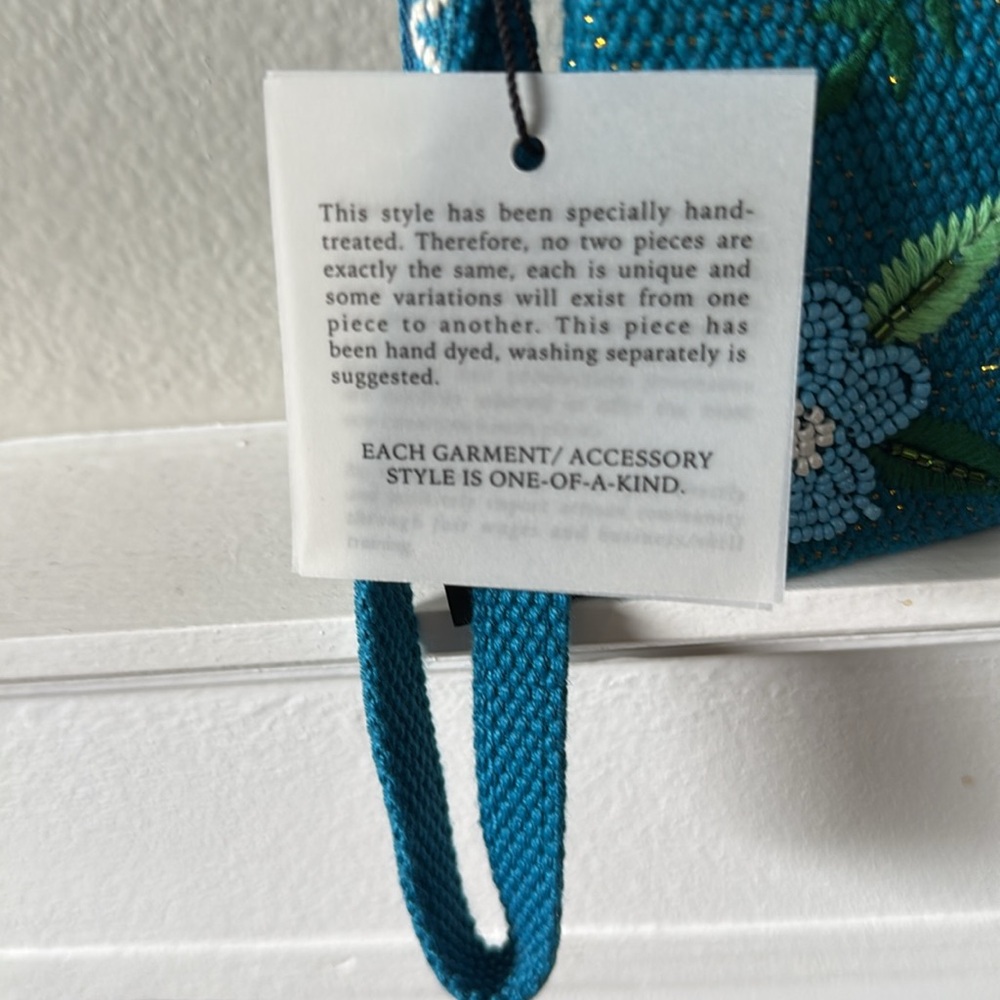 America & Beyond Blue and Green Floral Clutch Wristlet - Picture 5 of 5
